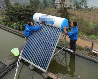 桑高太陽能熱水器維修中
